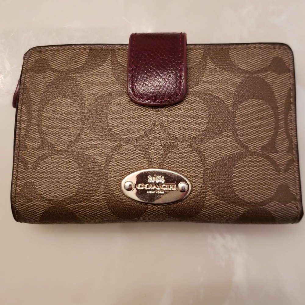 Women's Coach signature wallet